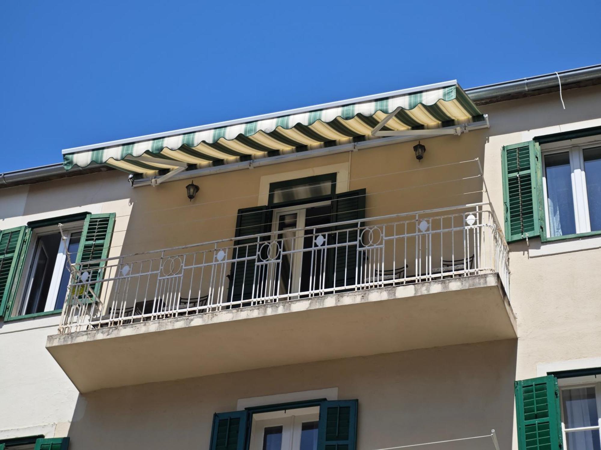 Apartment Central Old Town With Private Indoor Garage Parking Split Exterior foto
